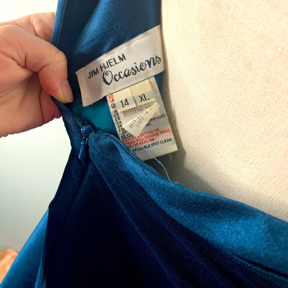 Jim Hjelm Formal Gown (Dupioni Silk) - Picture 4 of 5